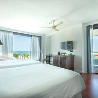Mini Suite Balcony with Sea View (4 Adults)