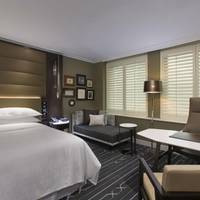 Grand Executive City Side, Club lounge access, Guest room