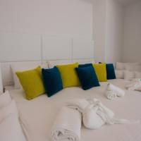 Deluxe Two-Bedroom Suite with Sea View & Jaccuzi