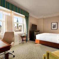 Queen Room with View