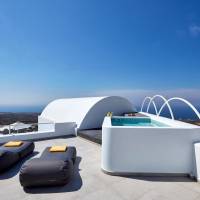 Deluxe Suite with outdoor heated Jacuzzi