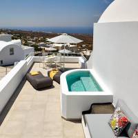 Master Villa with outdoor heated Jacuzzi