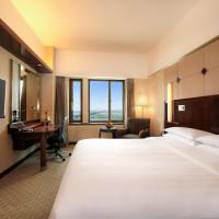 Horizon Club King Room with River View