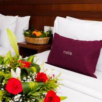 Family Triple (01 King bed & 01 Single bed ) 
