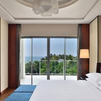 1 Bedroom Junior Suite, 1 King, Ocean view, Balcony