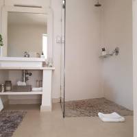 Superior Suite with Garden View - Ground Floor 