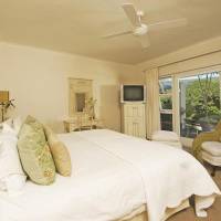 Junior Suite with Lagoon View