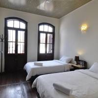 Standard Twin Room with Shared Bathroom