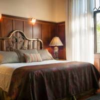 Suite with Garden View