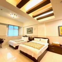 Quadruple Room with Private Bathroom