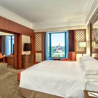 One-Bedroom Executive King Suite with View