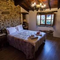 Two-Bedroom House (5 Adults)