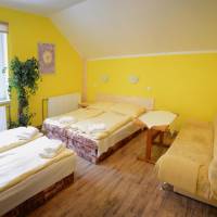 Quadruple Room with Private Bathroom