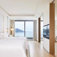 Premium Double Room with Two Double Beds and Ocean View - Oceanfront
