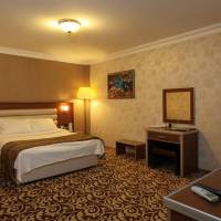 House Suite Room 
