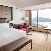 Deluxe Lake View, Guest room, 1 King, Lake view