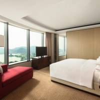 Executive lounge access, 1 Bedroom Executive Suite, 1 King