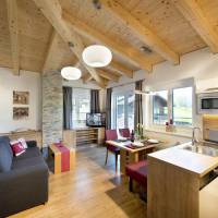 Apartment with Mountain View