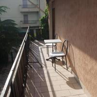 Apartment with Garden View