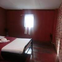 Single Room with Shared Bathroom