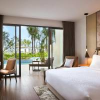 Superior King Room with Direct Pool Access