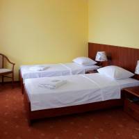 Standard Twin Room with Shared Bathroom