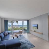 Ocean Front Pool Pavilion 3 Bedrooms Ground Floor 
