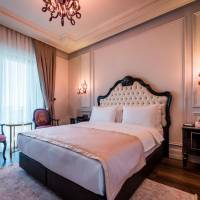 Deluxe King Room with Sea View with Free Spa Access