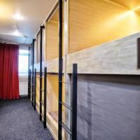 Single Capsule with Window in Mixed Dormitory Room