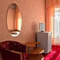 Standard Single Room with Shared Bathroom - Treatment Included