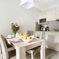 One-Bedroom Apartment (4 Adults)