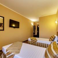 Double or Twin Room with Shower