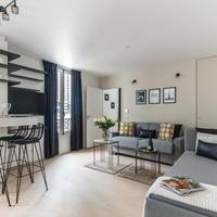 Deluxe Apartment