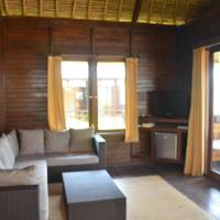 One Bedroom Bungalow with Pool View