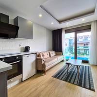 Duplex Suite with Pool View