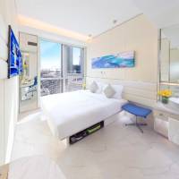 iBusiness Premier Queen Room