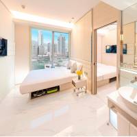 Connecting Room