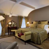 Manor House Grand Suite