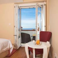 Deluxe Double or Twin Room with Ocean View