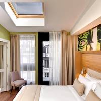 Eiffel Tower Suite