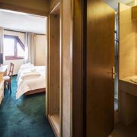 Quadruple Room (2 Adults + 2 Children)