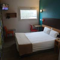 Cabrio Double Room with En-suite Bathroom