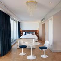 Prestige Suite with Eiffel Tower View