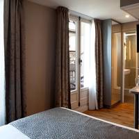Deluxe Family Suite