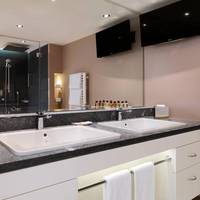 Club Room with Etage7 Access