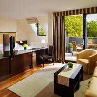 Sky Suite with city view & ETAGE7 access