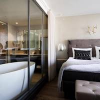 Arctic DeLuxe Spa Room with Bathtub & Sauna
