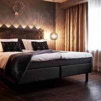 Mystique DeLuxe French Balcony