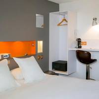 Premium Queen Room