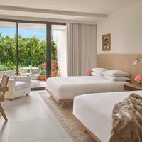 Deluxe Terrace, Guest room, 2 Queen, City view, Balcony